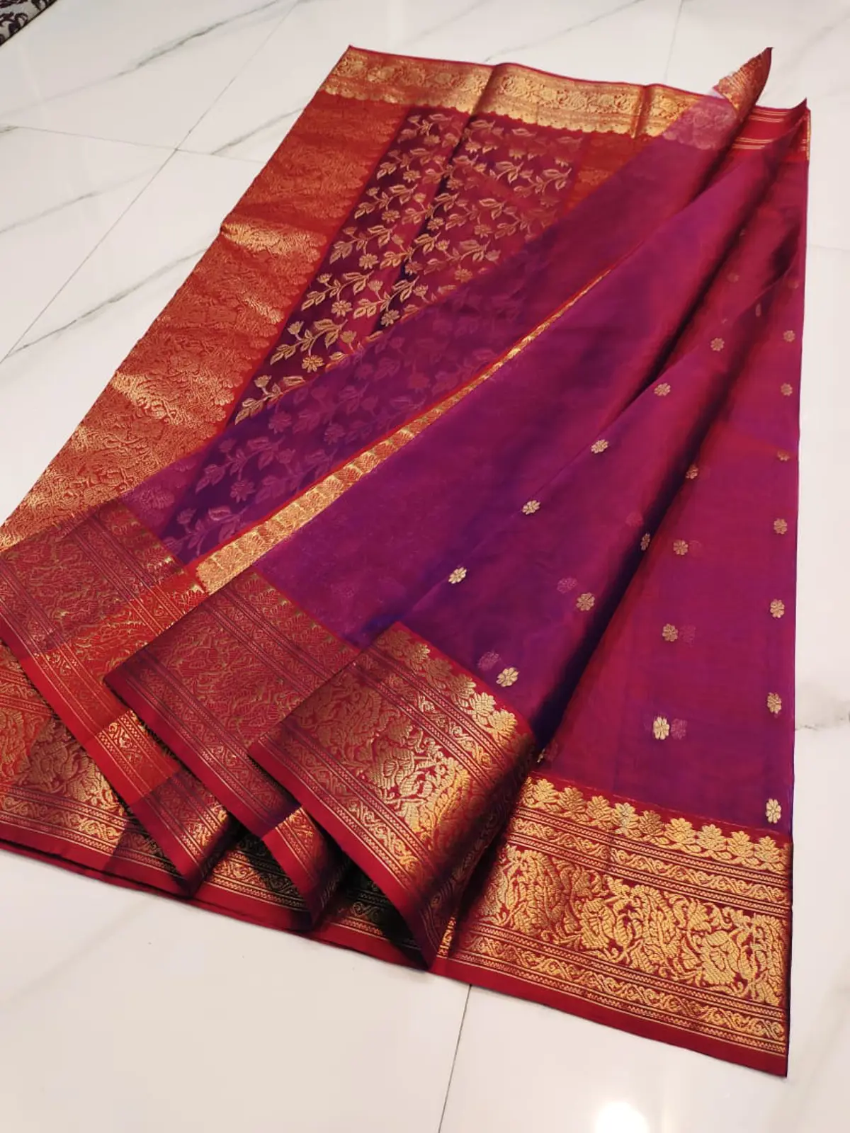Handwoven Ivory & Gold Zari Ivory Blossom with Gold Zari Butti Kataan Silk - Authentic Chanderi Silk Saree Chanderi Saree - View 5