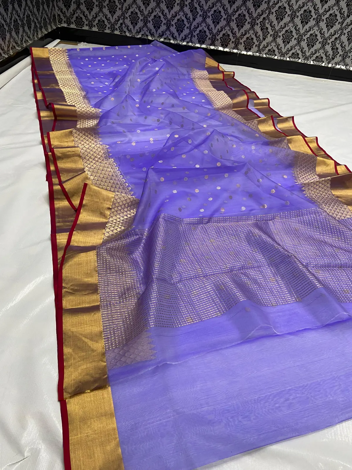 Lavender Haze with Gold Zari Motifs Kataan Silk - Handloom Chanderi Saree