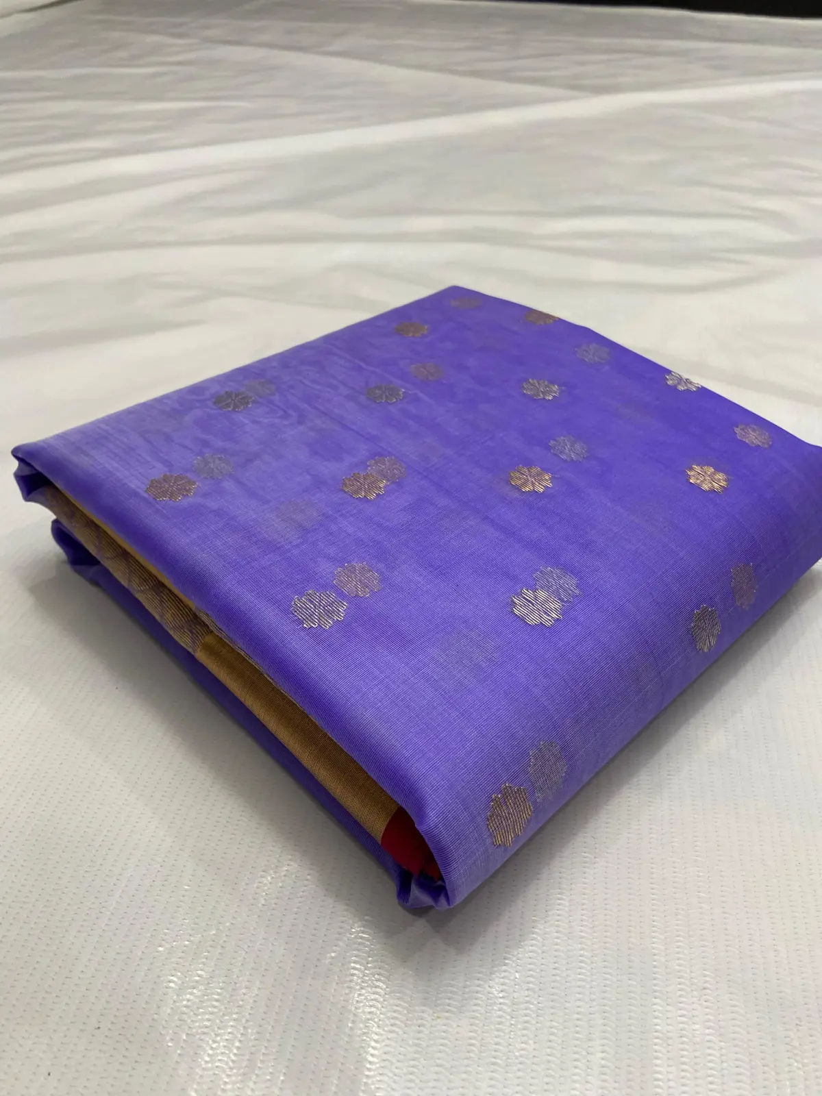 Handwoven Lavender Lavender Haze with Gold Zari Motifs Kataan Silk - Authentic Chanderi Silk Saree Chanderi Saree - View 5