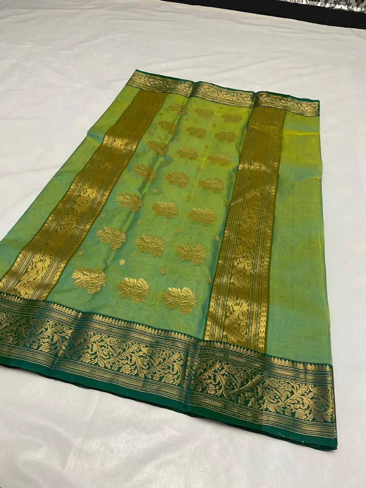 Handwoven Luminous Aqua-Lime Ombre with Deep Emerald Green Accents Luminous Aqua-Lime Ombre with Deep Emerald Green Accents Kataan Silk Saree - Authentic Chanderi Silk Saree Chanderi Saree - View 2
