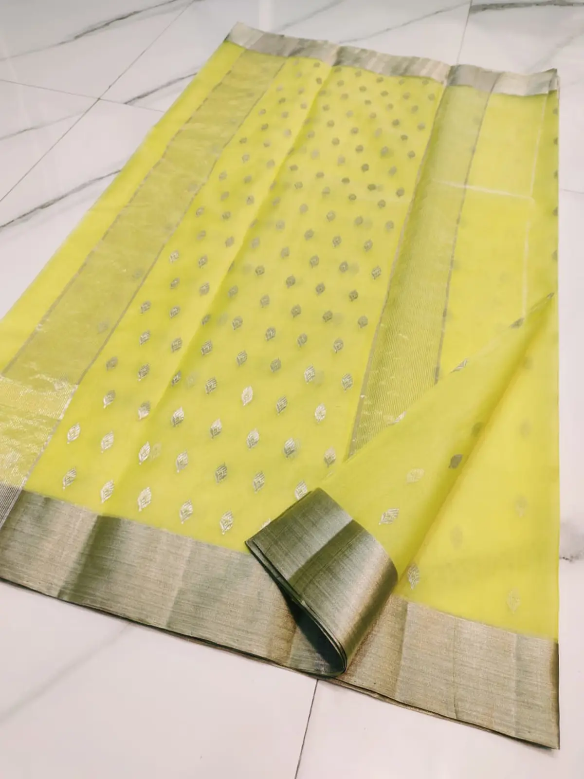 Handwoven Luminous Chartreuse & Silver Luminous Chartreuse with Silver Leaf Motifs and Striped Border Kataan Silk - Authentic Chanderi Silk Saree Chanderi Saree - View 4