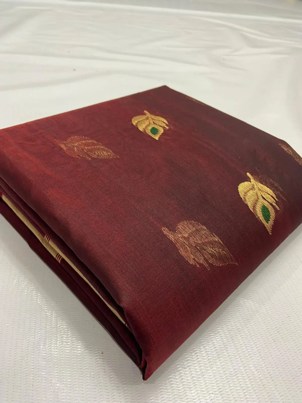 Handwoven Maroon Maroon Kataan Silk Saree - Authentic Chanderi Silk Saree Chanderi Saree - View 3