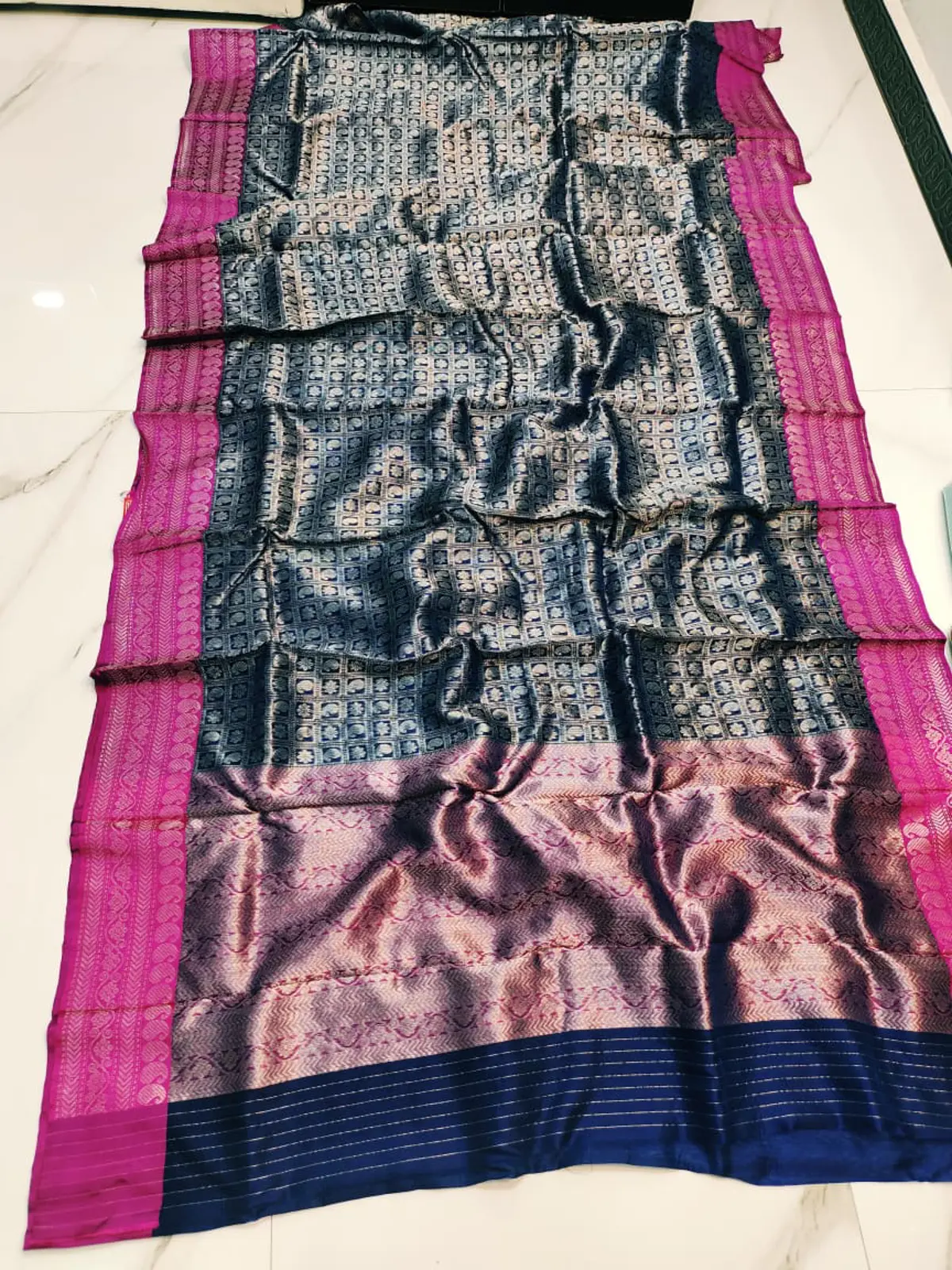 Handwoven Midnight Blue & Magenta Midnight Blue with Magenta Border Brocade Pattu Silk - Authentic Chanderi Silk Saree Chanderi Saree - View 1