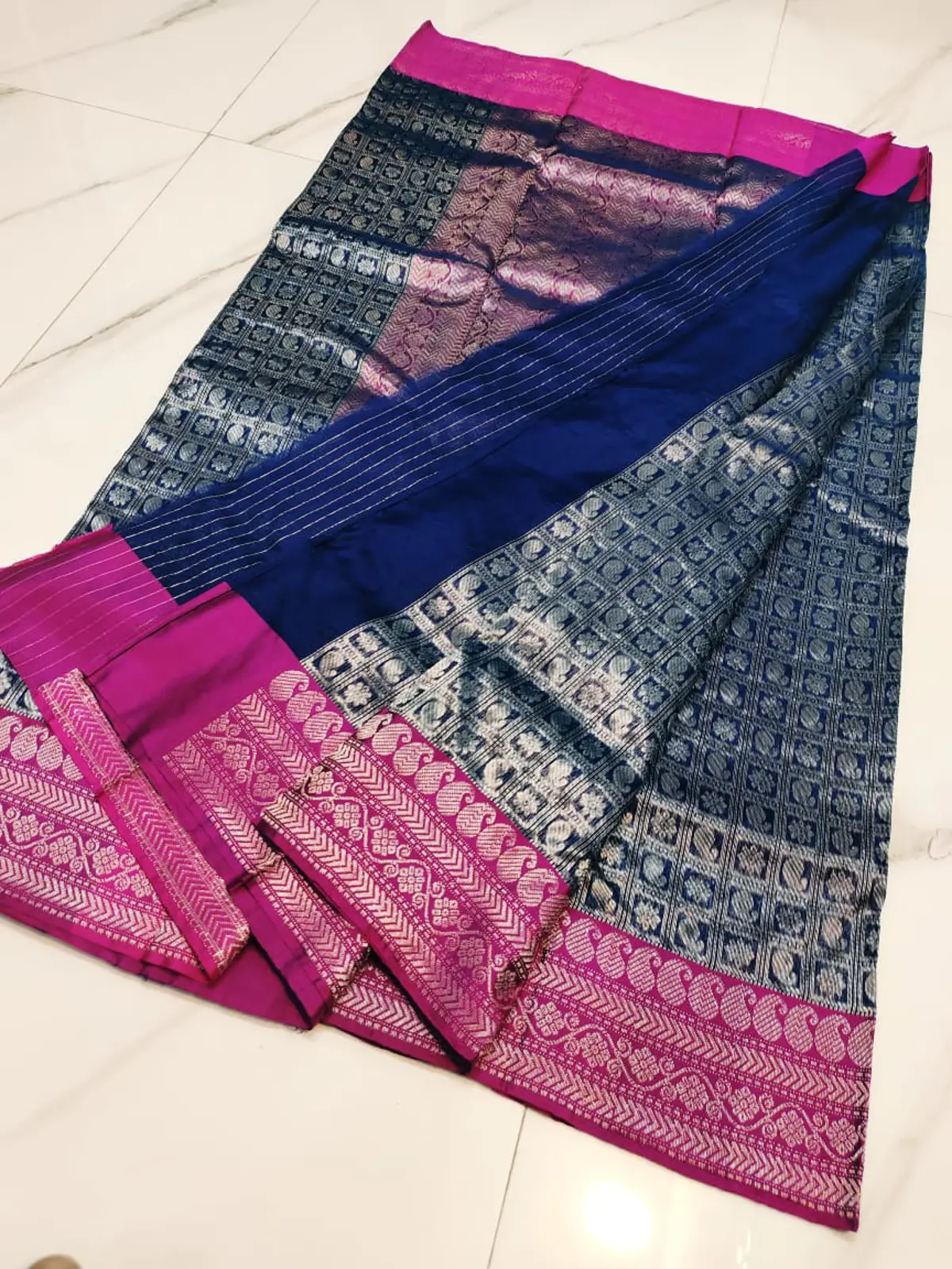 Handwoven Midnight Blue & Magenta Midnight Blue with Magenta Border Brocade Pattu Silk - Authentic Chanderi Silk Saree Chanderi Saree - View 3
