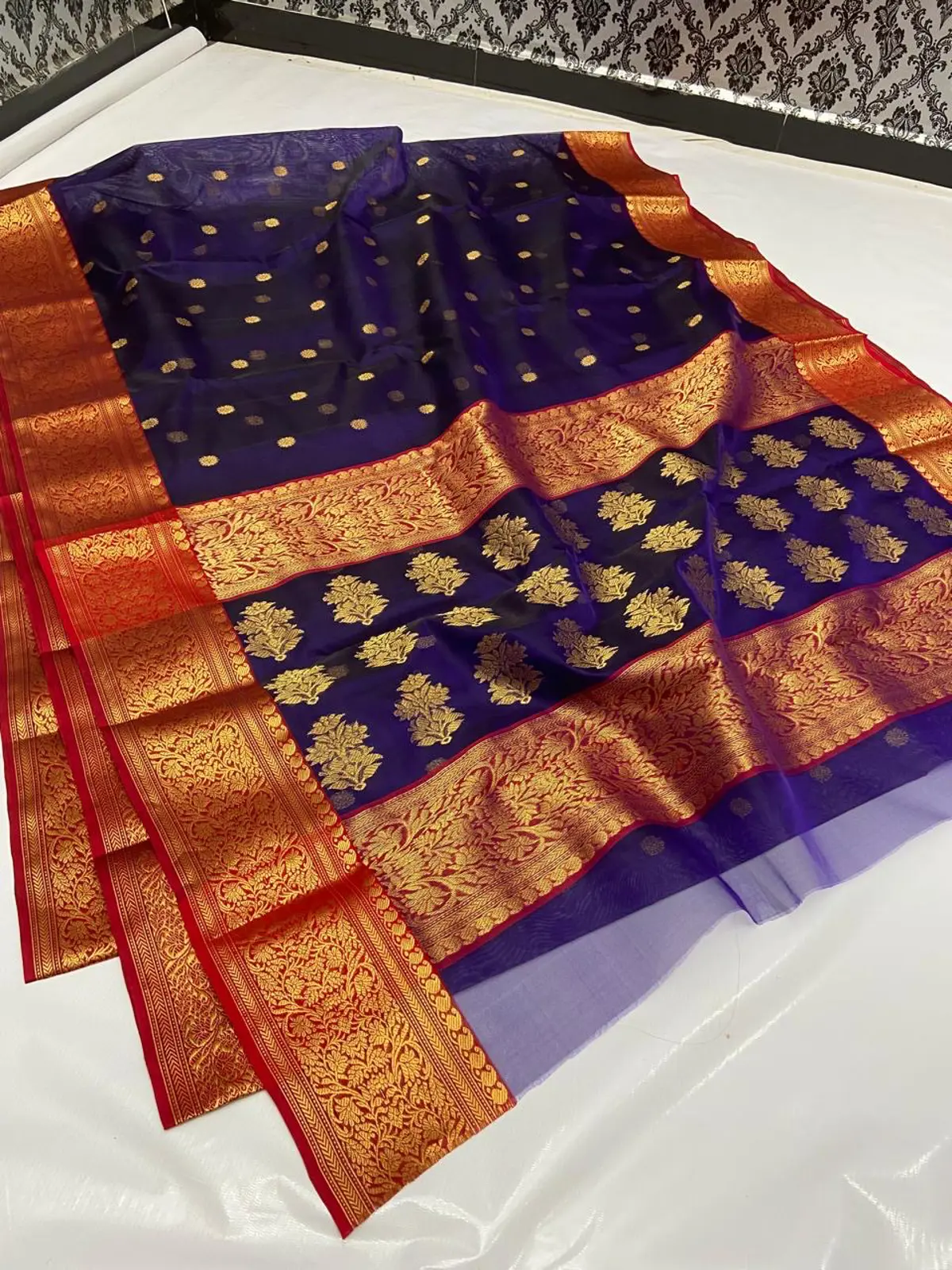 Handwoven Midnight Violet Midnight Violet Kataan Silk Saree - Authentic Chanderi Silk Saree Chanderi Saree - View 1