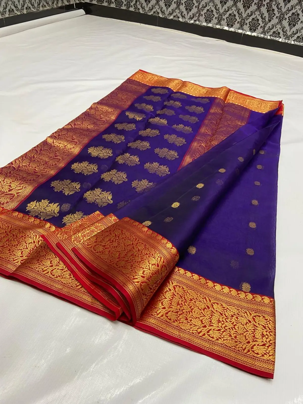 Handwoven Midnight Violet Midnight Violet Kataan Silk Saree - Authentic Chanderi Silk Saree Chanderi Saree - View 3