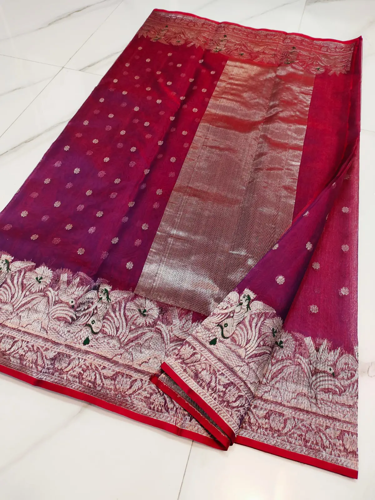 Handwoven Violet Ombre Violet with Peacock Zari Border Kataan Silk - Authentic Chanderi Silk Saree Chanderi Saree - View 4