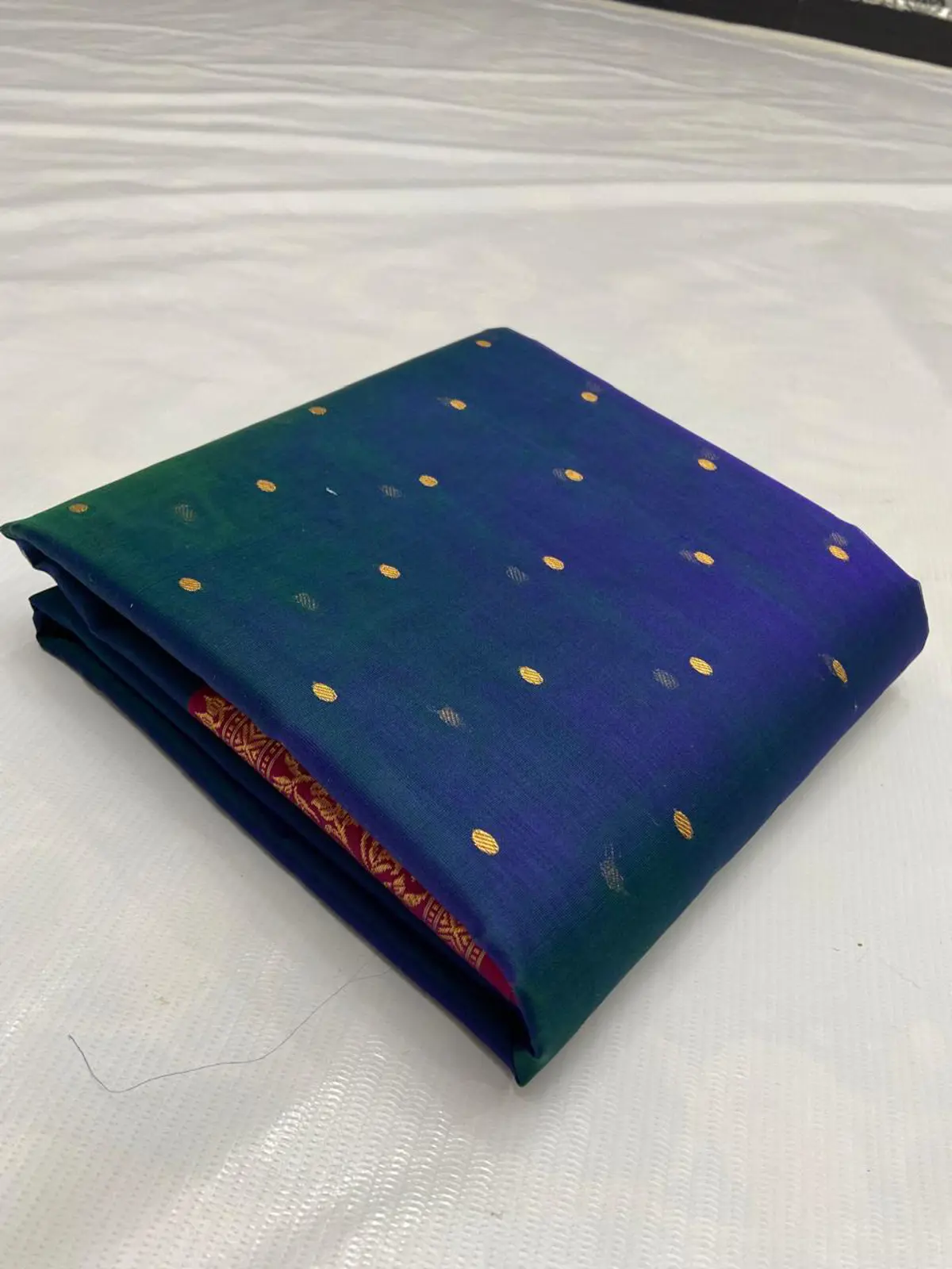 Handwoven Peacock Sapphire & Crimson Garnet with Antique Gold Zari Peacock Sapphire & Crimson Garnet with Antique Gold Zari Kataan Silk Saree - Authentic Chanderi Silk Saree Chanderi Saree - View 3