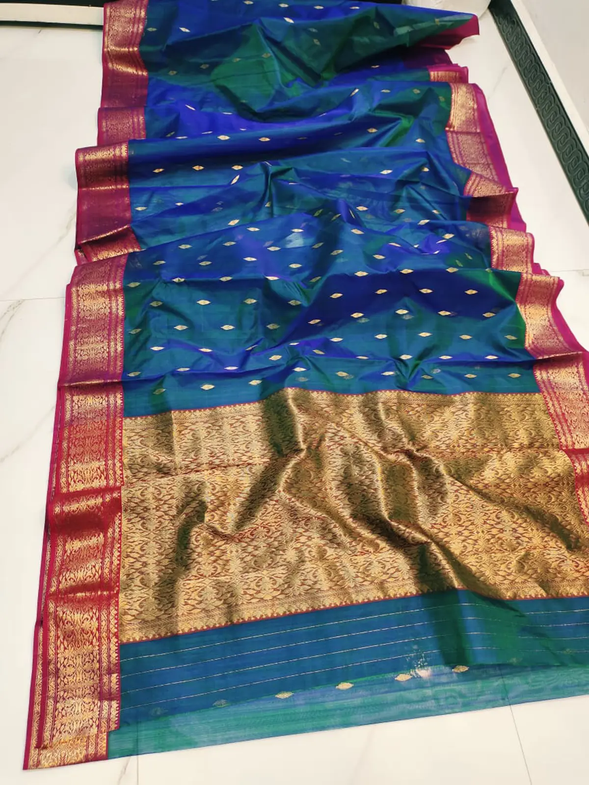 Handwoven Peacock Teal & Crimson Magenta with Antique Gold Zari Peacock Teal & Crimson Magenta with Antique Gold Zari Kataan Silk Saree - Authentic Chanderi Silk Saree Chanderi Saree