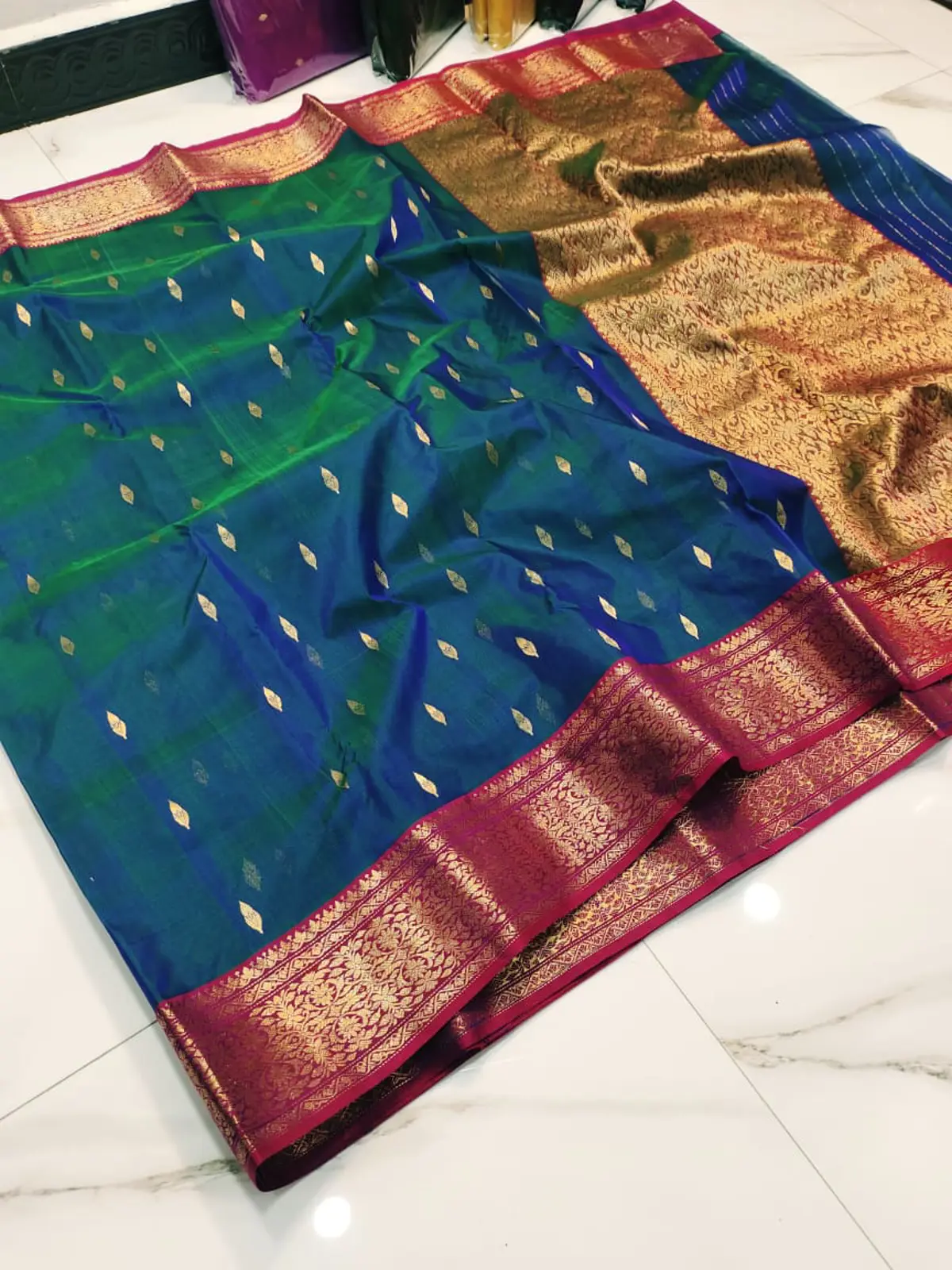 Handwoven Peacock Teal & Crimson Magenta with Antique Gold Zari Peacock Teal & Crimson Magenta with Antique Gold Zari Kataan Silk Saree - Authentic Chanderi Silk Saree Chanderi Saree - View 2