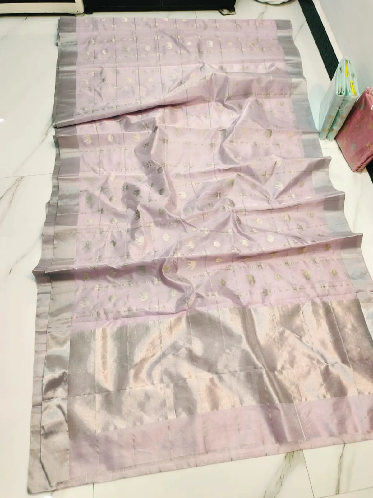 Handwoven Powder Pink & Silver Powder Pink with Elephant Motifs Zari Pattu Silk - Authentic Chanderi Silk Saree Chanderi Saree - View 2