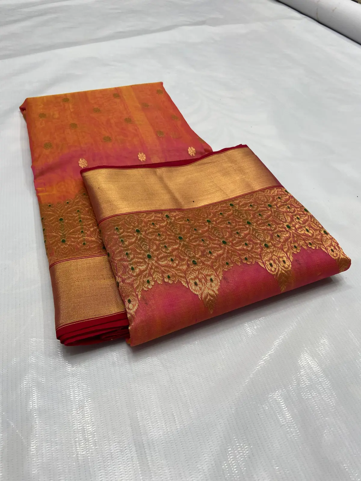Handwoven Fuchsia & Sunstone Gold Radiant Fuchsia with Gilded Floral Motifs Kataan Silk - Authentic Chanderi Silk Saree Chanderi Saree - View 2