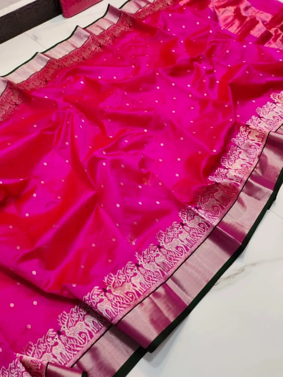 Handwoven Rani Pink Rani Pink Pattu Silk Saree - Authentic Chanderi Silk Saree Chanderi Saree - View 1