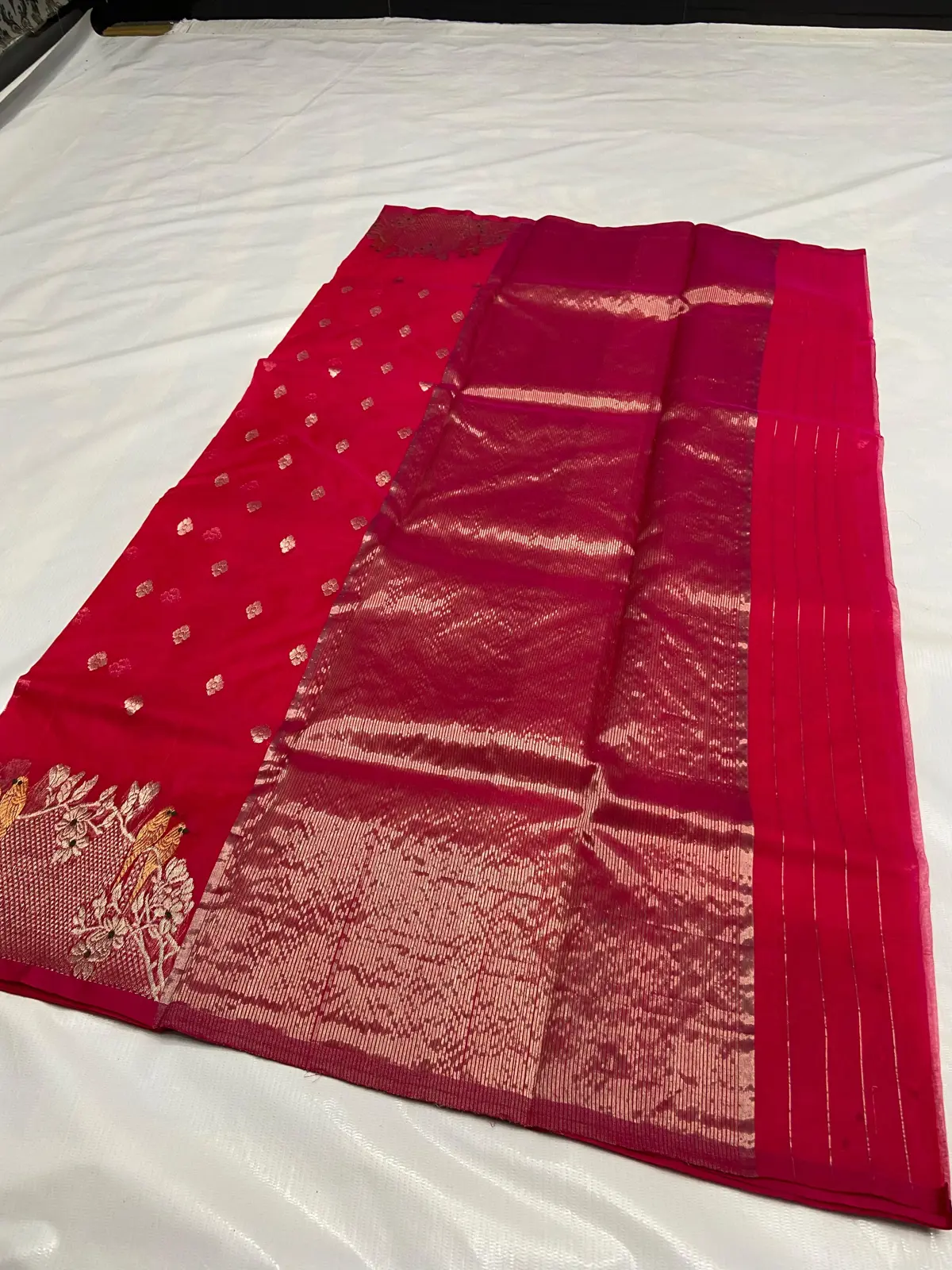 Handwoven Rani Pink with Antique Gold Zari Rani Pink with Delicate Gold Buti Kataan Silk - Authentic Chanderi Silk Saree Chanderi Saree - View 3