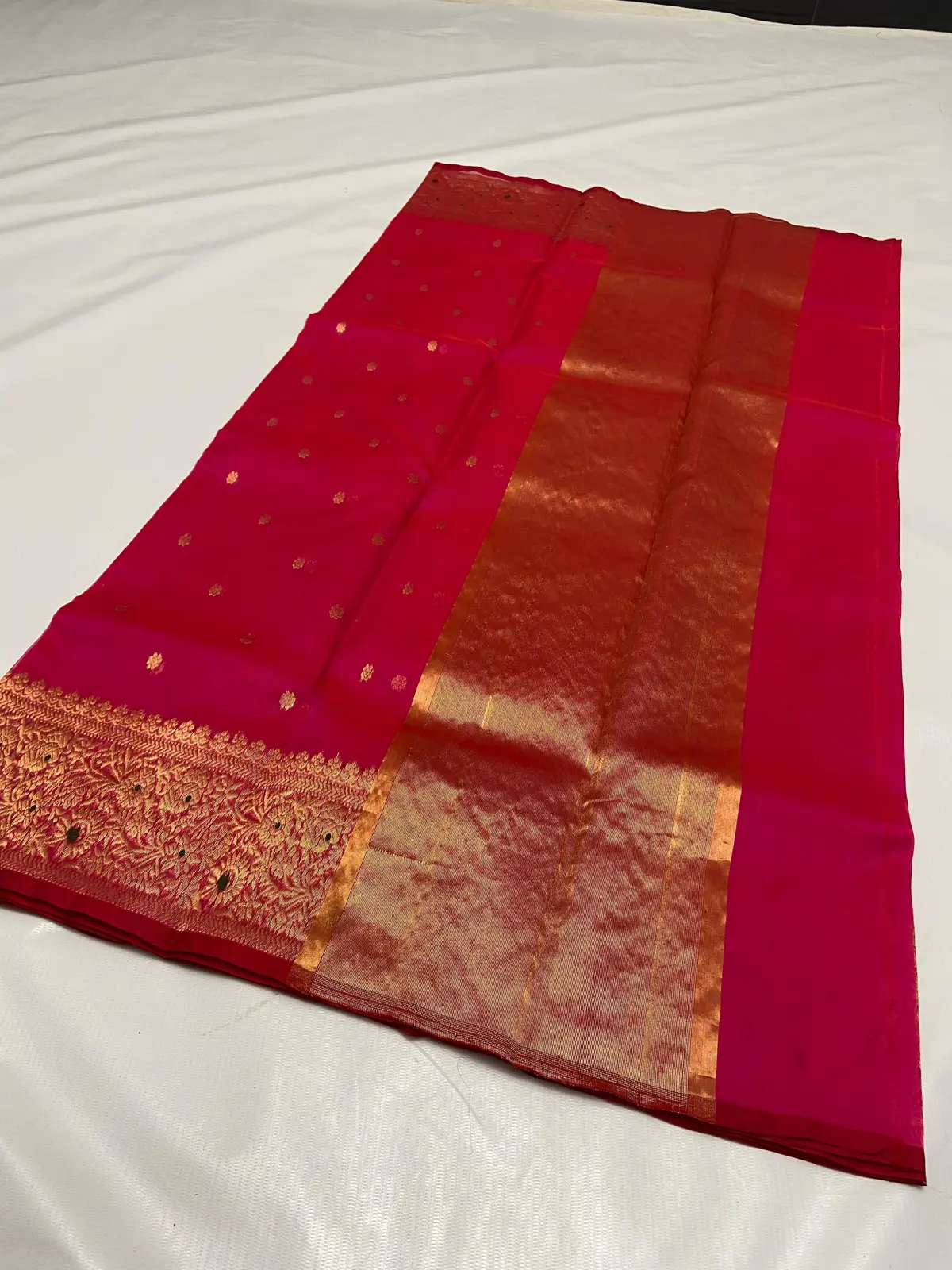Handwoven Rani Pink Rani Pink with Gold Booti Kataan Silk - Authentic Chanderi Silk Saree Chanderi Saree - View 3
