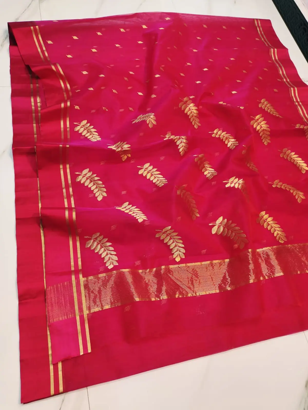 Handwoven Rani Pink Rani Pink with Golden Leaf Motifs Kataan Silk - Authentic Chanderi Silk Saree Chanderi Saree - View 3