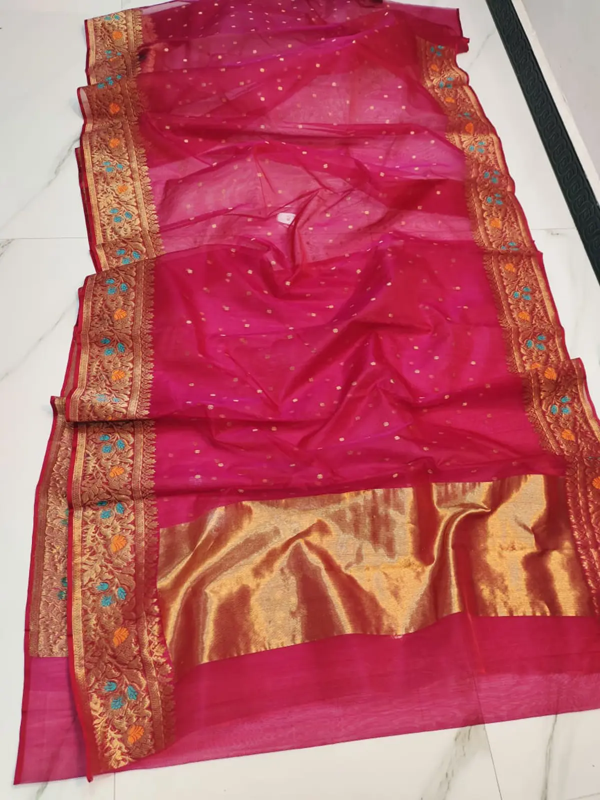 Handwoven Rani Pink & Antique Gold with Meenakari Accents Rani Pink with Opulent Antique Gold Zari Border Kataan Silk - Authentic Chanderi Silk Saree Chanderi Saree - View 2