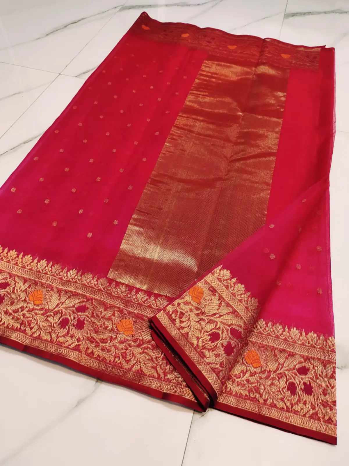 Handwoven Rani Pink & Antique Gold Rani Pink with Opulent Gold Zari Weave Kataan Silk - Authentic Chanderi Silk Saree Chanderi Saree - View 5