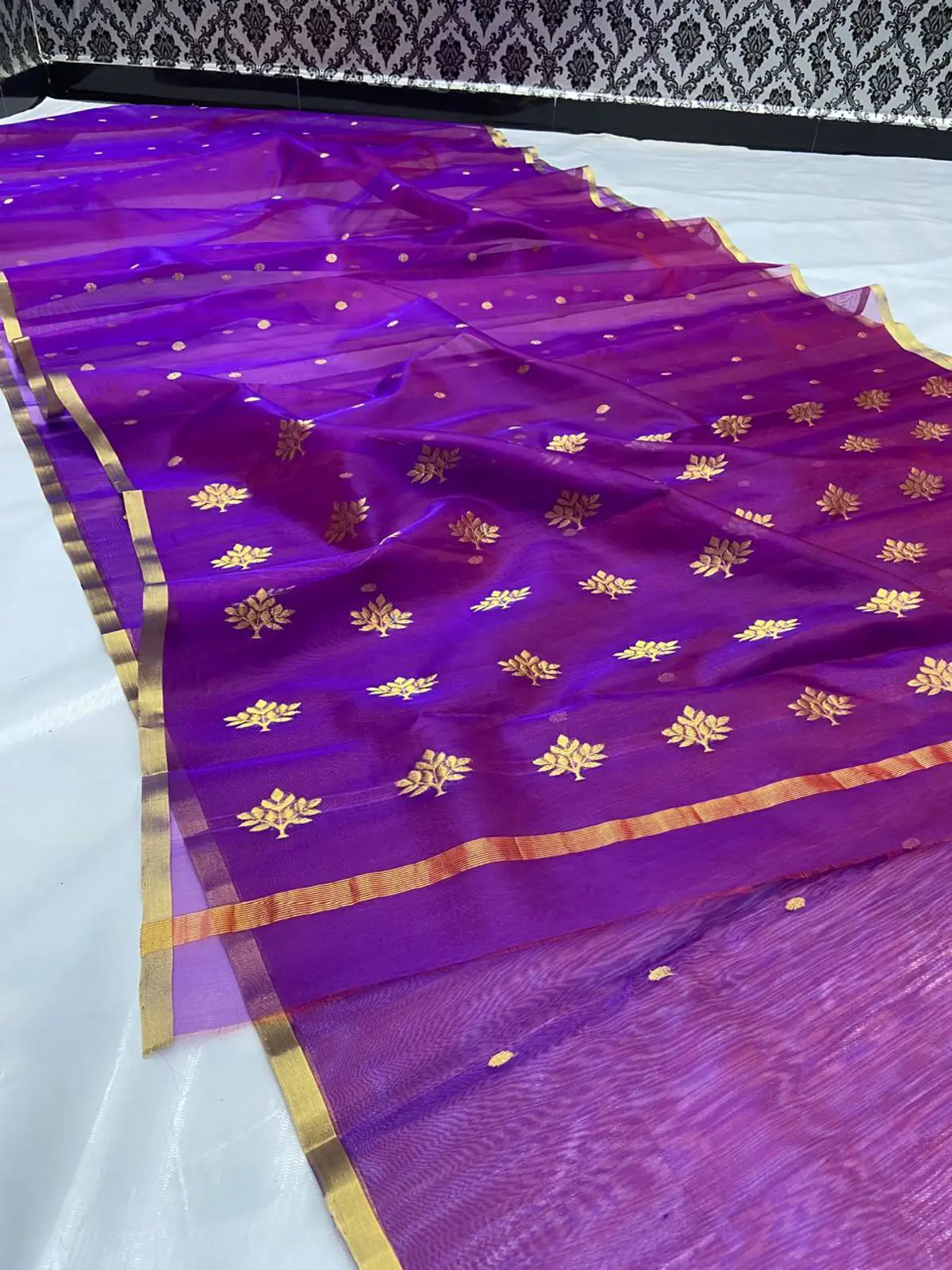Regal Amethyst & Gilded Gold Kataan Silk Saree - Handloom Chanderi Saree