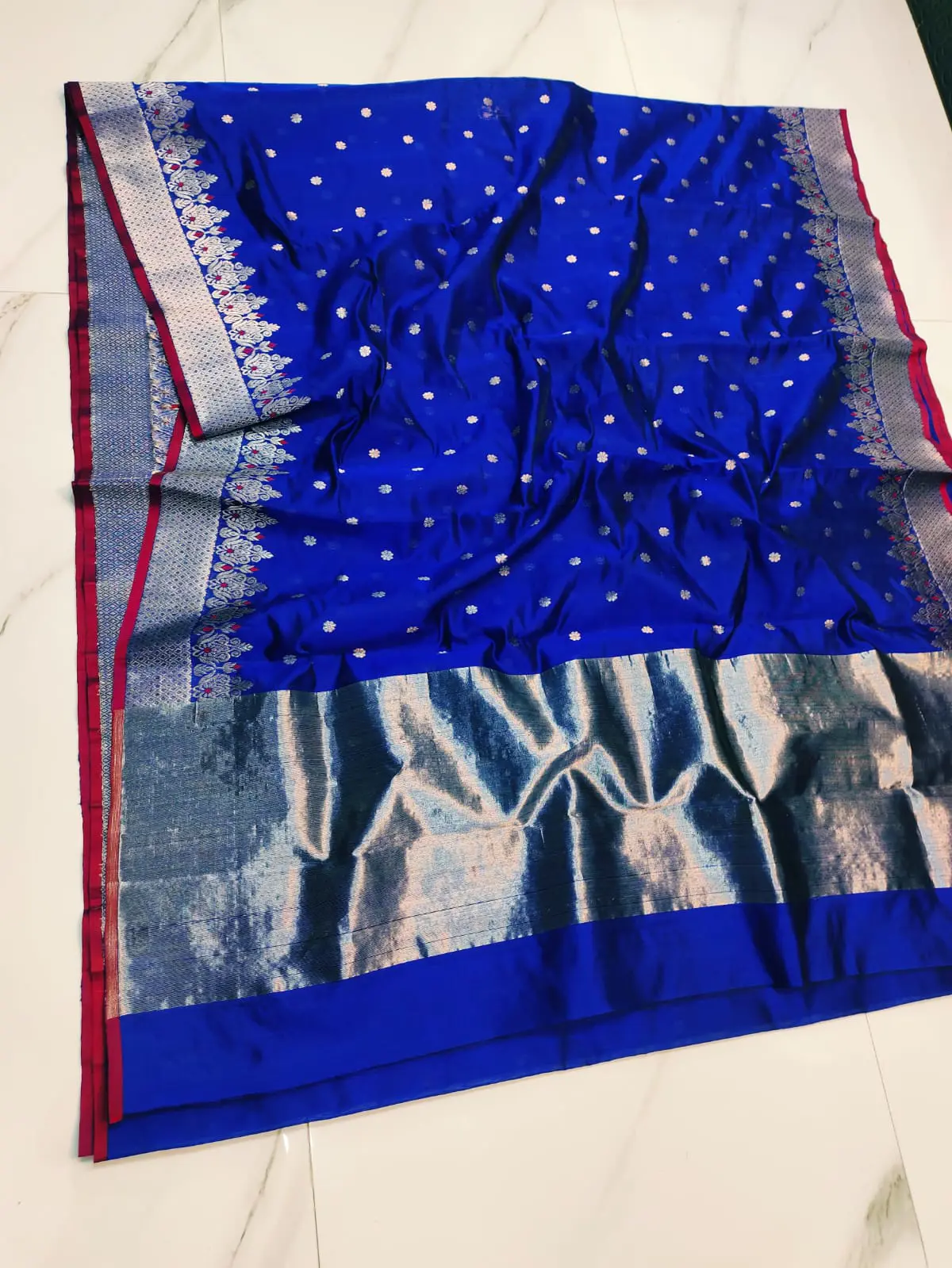 Handwoven Regal Cobalt with Silver and Fuchsia Accents Regal Cobalt with Silver and Fuchsia Accents Pattu Silk Saree - Authentic Chanderi Silk Saree Chanderi Saree - View 2