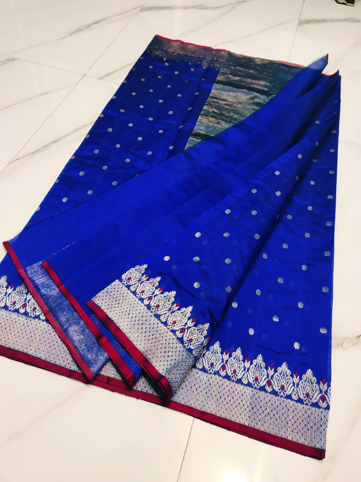 Handwoven Regal Cobalt with Silver and Fuchsia Accents Regal Cobalt with Silver and Fuchsia Accents Pattu Silk Saree - Authentic Chanderi Silk Saree Chanderi Saree - View 3