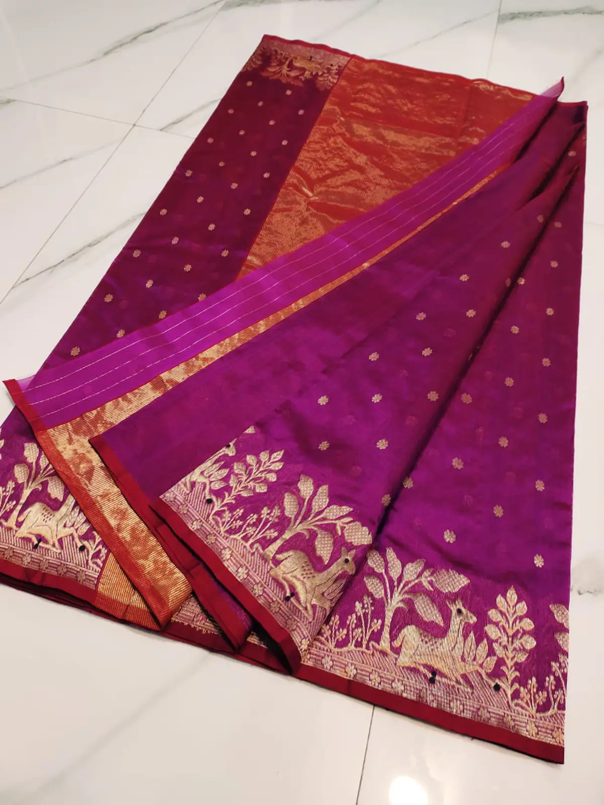 Handwoven Regal Fuchsia, Deep Maroon & Antique Gold Regal Fuchsia, Deep Maroon & Antique Gold Pattu Silk Saree - Authentic Chanderi Silk Saree Chanderi Saree - View 2