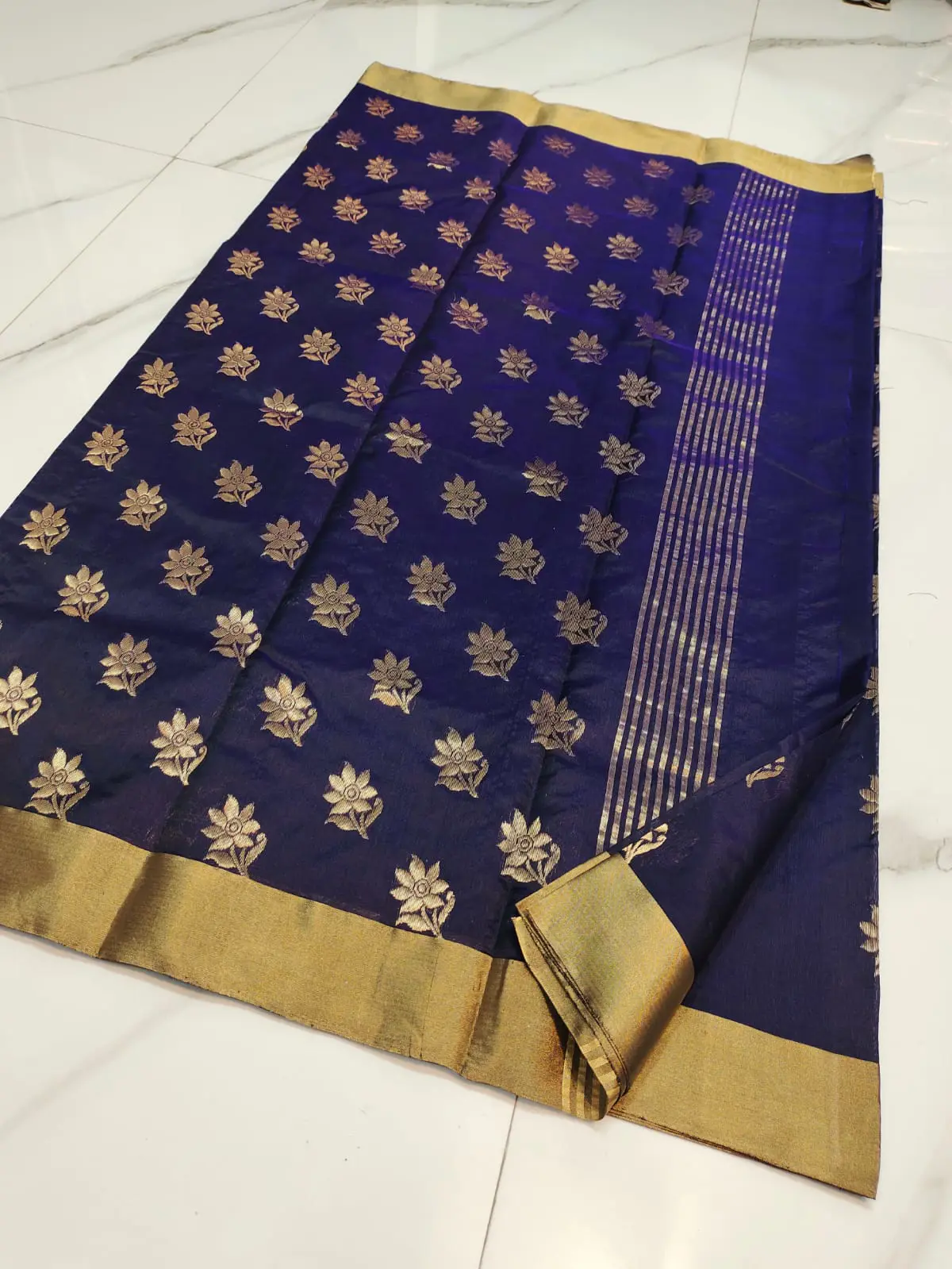 Handwoven Regal Indigo & Antique Gold Regal Indigo with Antique Gold Floral Buttis and Zari Border Pattu Silk - Authentic Chanderi Silk Saree Chanderi Saree - View 5