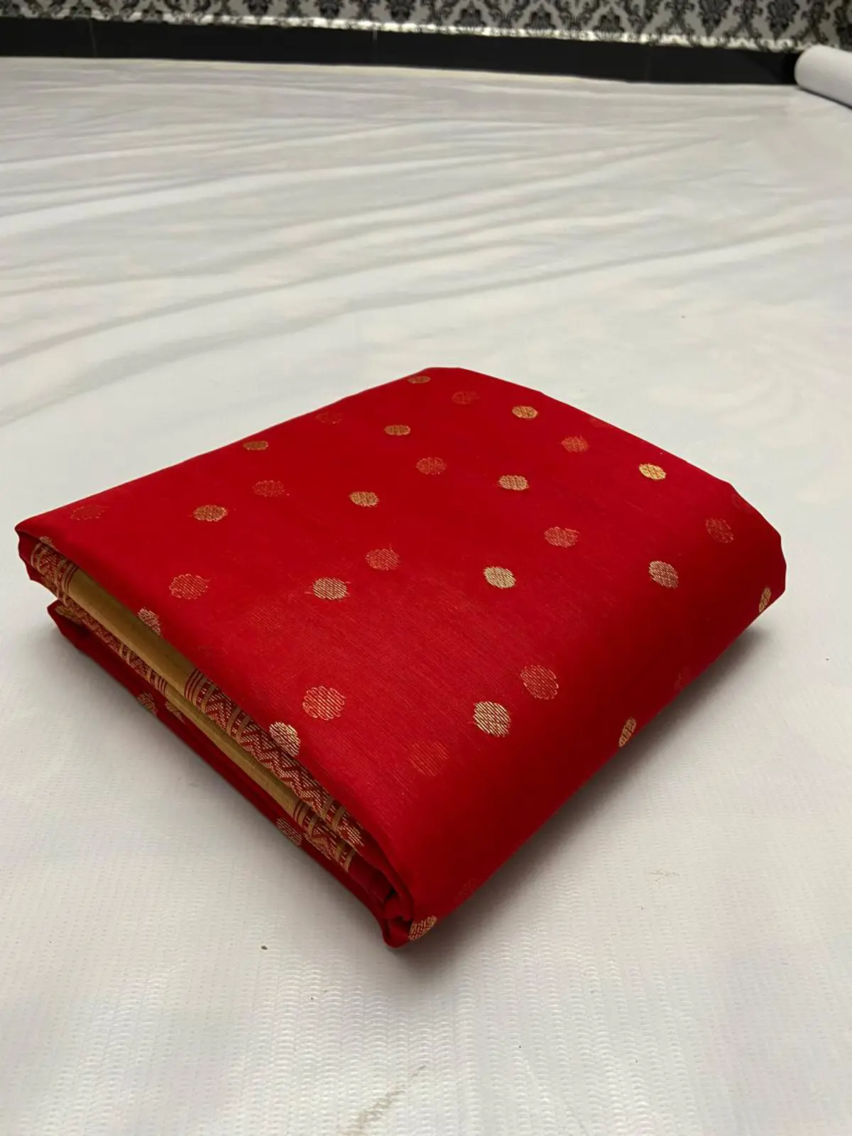 Handwoven Regal Scarlet & Opulent Gold Regal Scarlet with Opulent Gold Kataan Zari Border Chanderi Saree - Authentic Chanderi Silk Saree Chanderi Saree - View 3