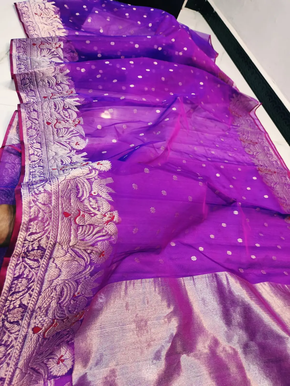 Handwoven Regal Violet Regal Violet with Intricate Silver Zari Bootis and Peacock Motifs Kataan Silk - Authentic Chanderi Silk Saree Chanderi Saree - View 2