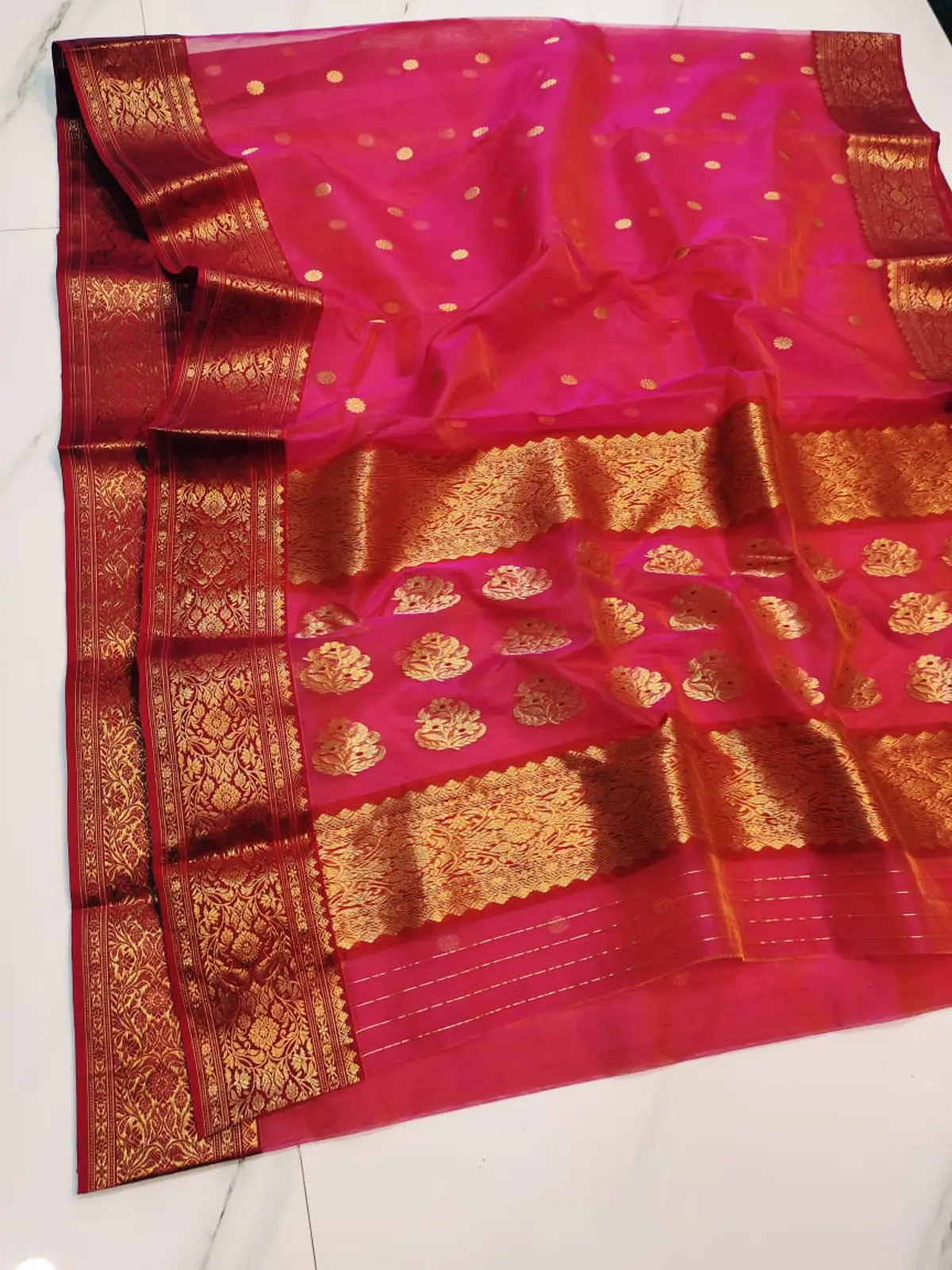 Handwoven Rose Gold Blush & Antique Gold Rose Gold Blush with Intricate Floral Zari Kataan Silk - Authentic Chanderi Silk Saree Chanderi Saree - View 3