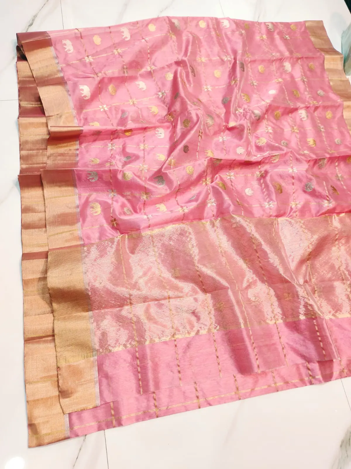 Handwoven Rose Petal Pink & Antique Gold Rose Petal Pink with Elephant Motifs Pattu Silk - Authentic Chanderi Silk Saree Chanderi Saree - View 4