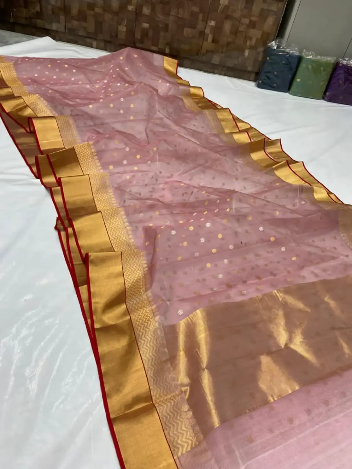 Handwoven Purple Rose Quartz with Gilded Booti and Antique Zari Border Kataan Silk - Authentic Chanderi Silk Saree Chanderi Saree - View 1