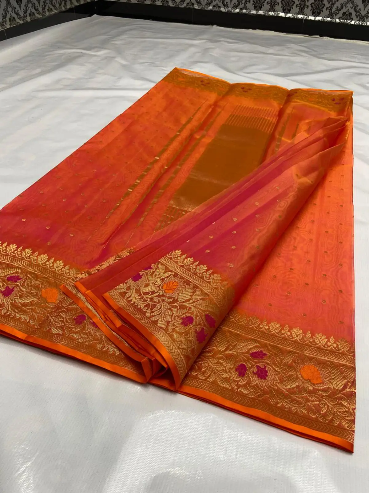 Handwoven Roseate Coral with Antique Gold Zari and Fuchsia & Tangerine Accents Roseate Coral with Antique Gold Zari and Fuchsia & Tangerine Accents Kataan Silk Saree - Authentic Chanderi Silk Saree Chanderi Saree - View 2