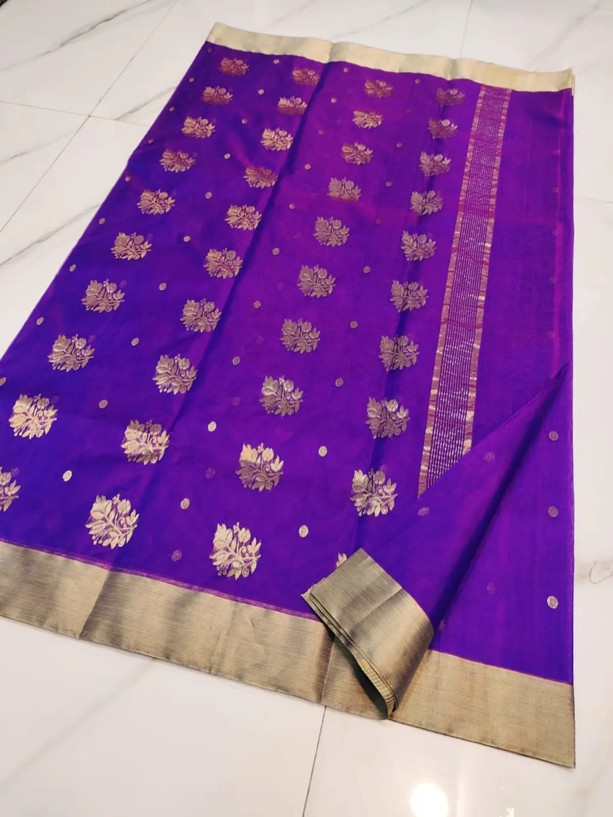Handwoven Royal Amethyst & Antique Gold Royal Amethyst with Golden Floral Booti Chanderi Silk - Authentic Chanderi Silk Saree Chanderi Saree - View 4