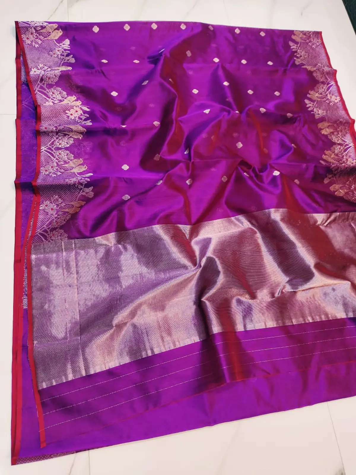 Handwoven Royal Amethyst & Silver Royal Amethyst with Silver Floral Border Pattu Silk - Authentic Chanderi Silk Saree Chanderi Saree - View 4