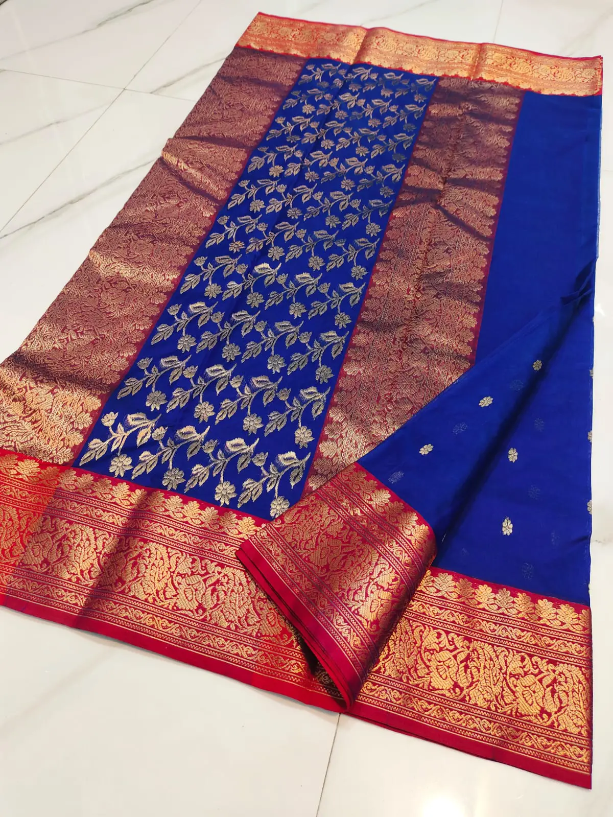 Handwoven Royal Blue Royal Blue with Intricate Floral Zari Kataan Silk - Authentic Chanderi Silk Saree Chanderi Saree - View 4