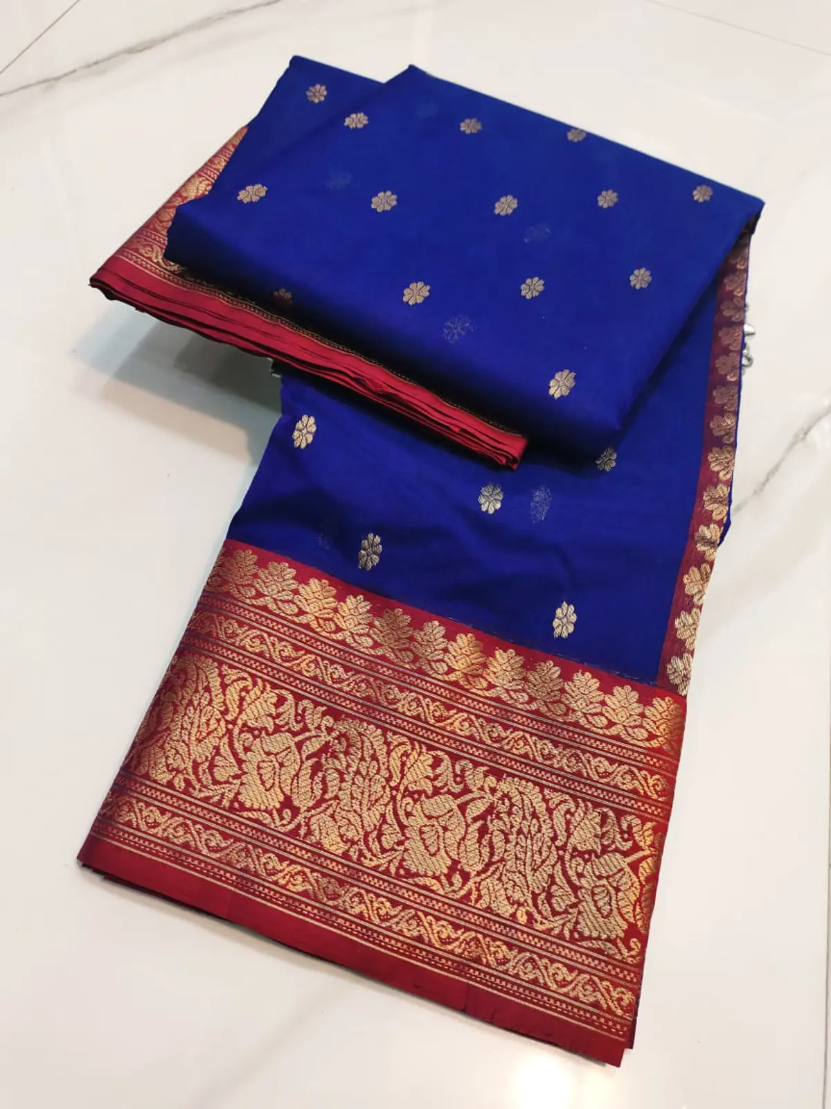 Handwoven Royal Blue Royal Blue with Intricate Floral Zari Kataan Silk - Authentic Chanderi Silk Saree Chanderi Saree - View 5