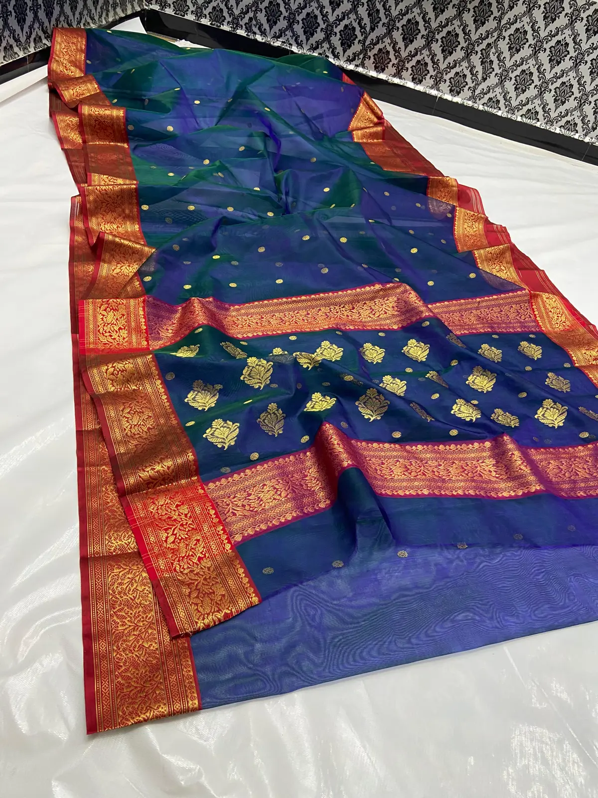 Handwoven Royal Blue Royal Blue with Intricate Gold Zari Kataan Silk - Authentic Chanderi Silk Saree Chanderi Saree - View 4