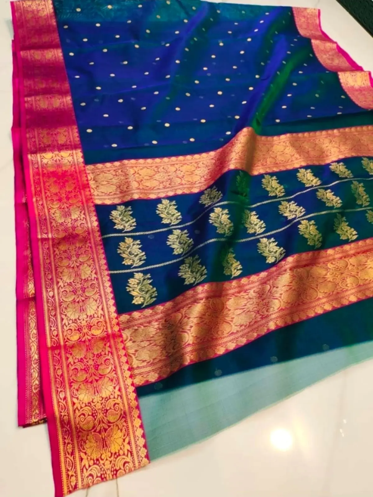 Handwoven Royal Blue Royal Blue with Intricate Zari Border Kataan Silk - Authentic Chanderi Silk Saree Chanderi Saree - View 3