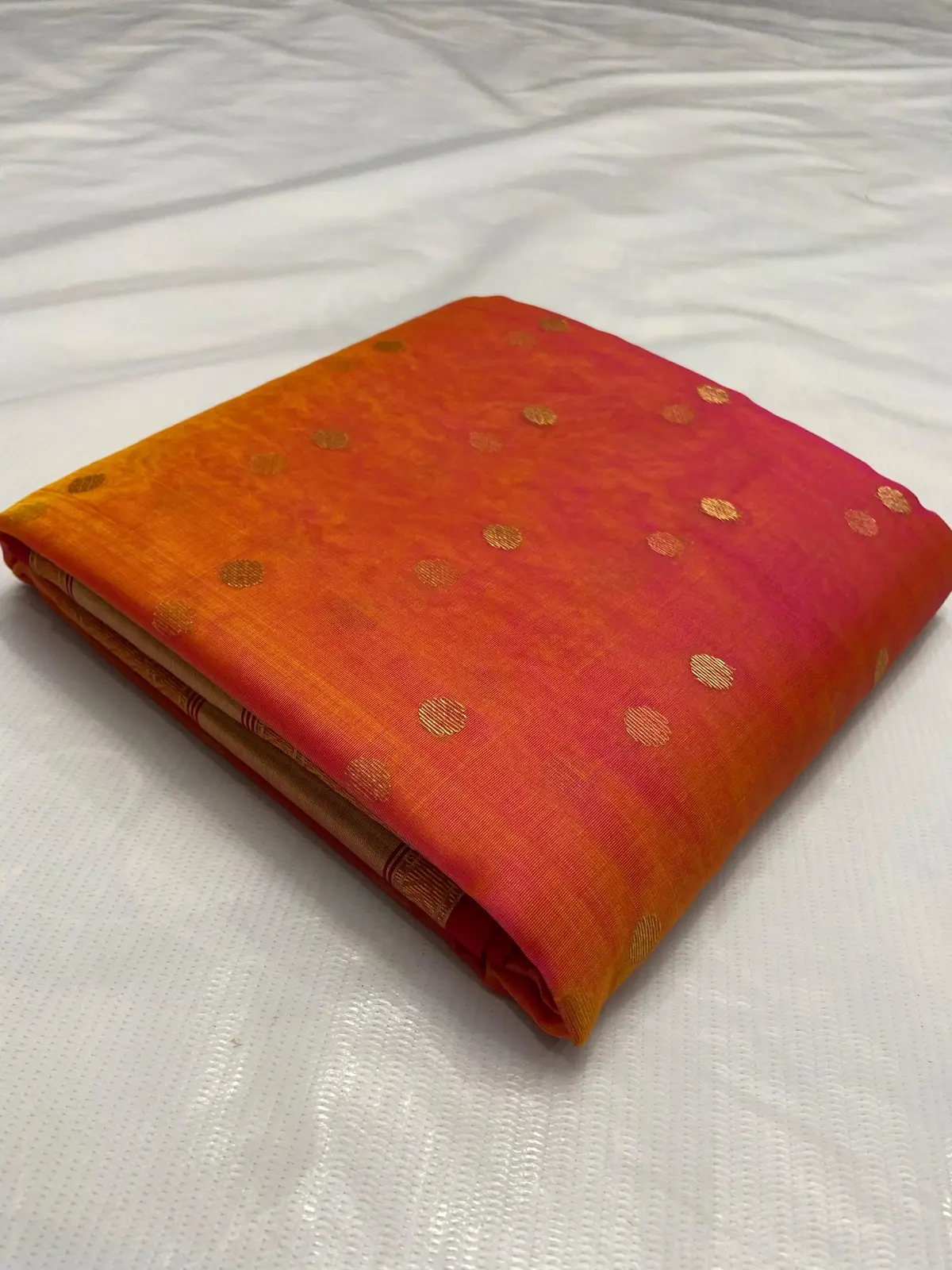 Handwoven Saffron Sunset & Fuchsia Bloom Ombre Saffron Sunset to Fuchsia Bloom with Gold Zari Bootis Kataan Silk - Authentic Chanderi Silk Saree Chanderi Saree