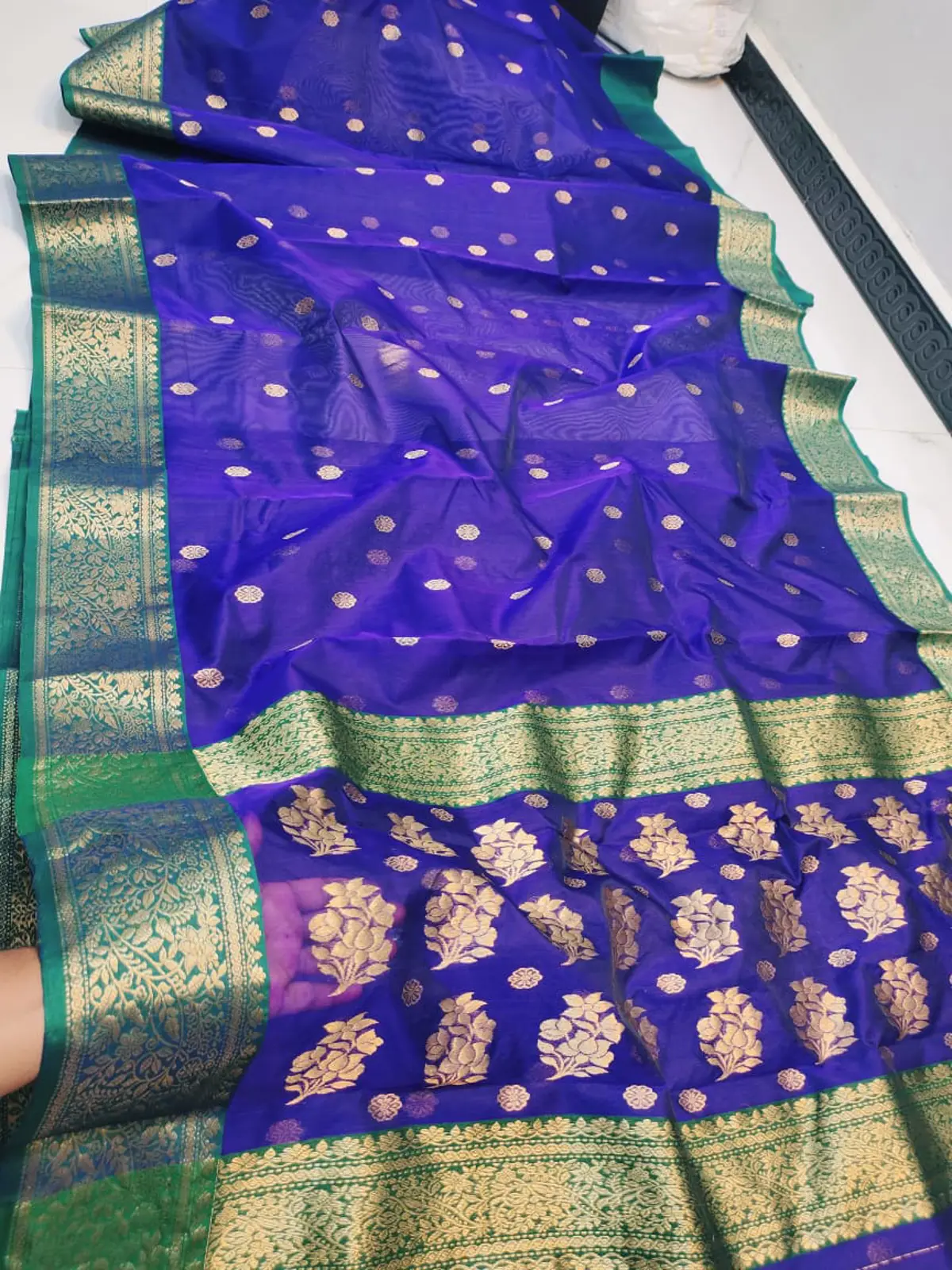 Handwoven Sapphire & Emerald Sapphire and Emerald Regal Sapphire with Emerald Zari Border Chanderi Silk - Authentic Chanderi Silk Saree Chanderi Saree - View 2