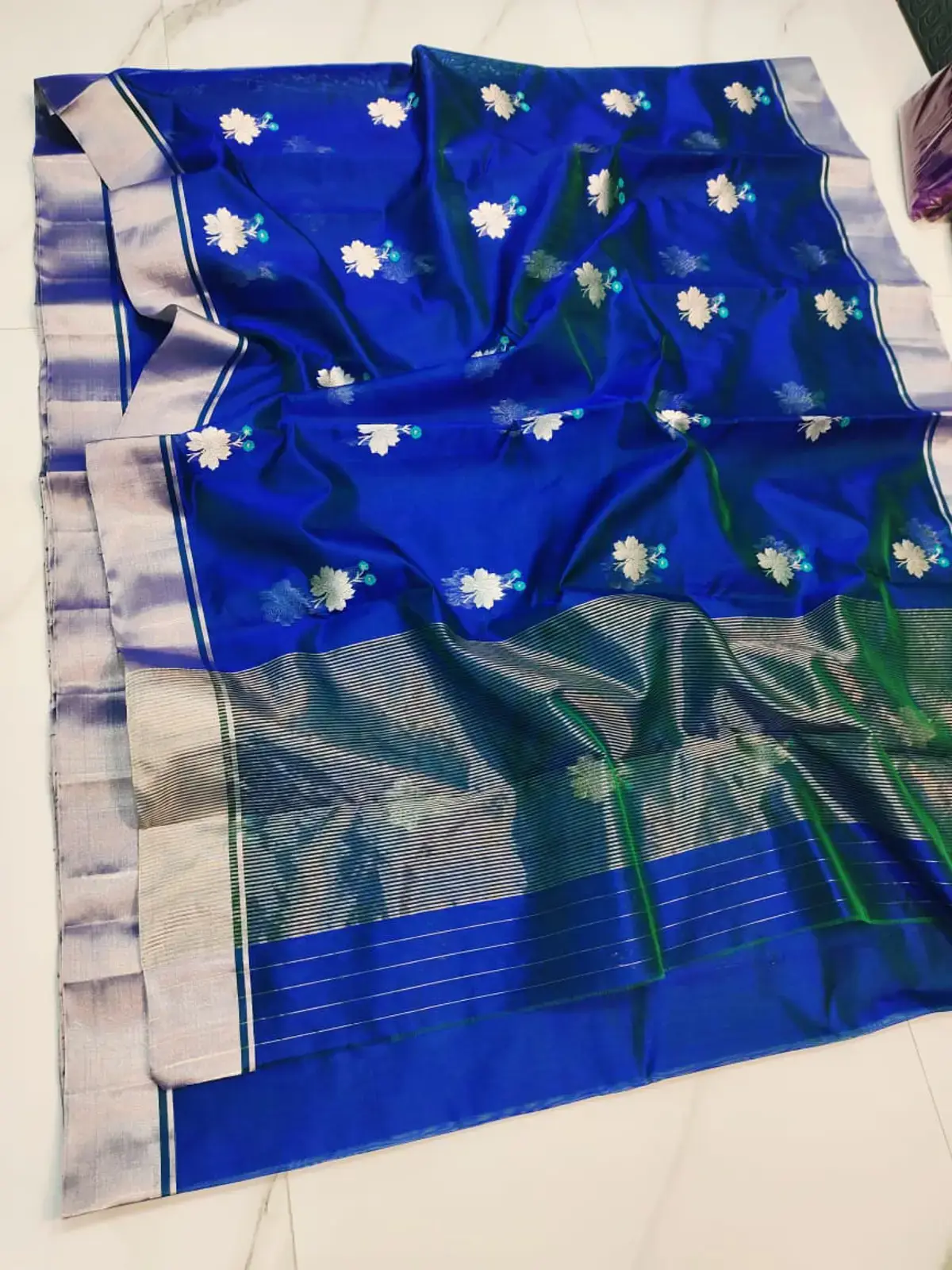 Handwoven Royal Elegance Sapphire Blue with Verdant Undertones and Silver Zari Floral Buttis Chanderi Silk - Authentic Chanderi Silk Saree Chanderi Saree - View 2