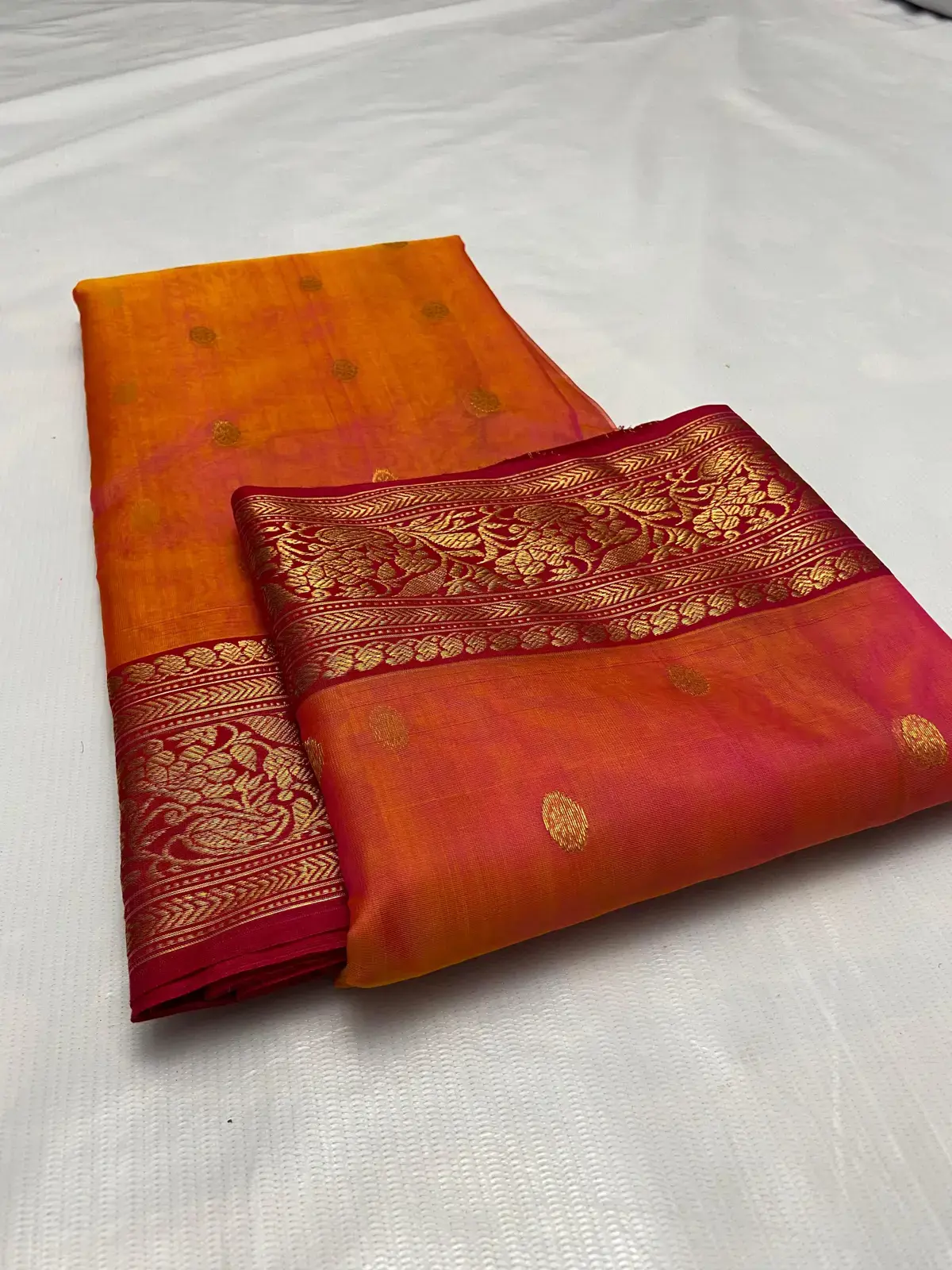 Handwoven Sunset Coral & Golden Sunset Coral with Golden Buti Chanderi Saree - Authentic Chanderi Silk Saree Chanderi Saree - View 4