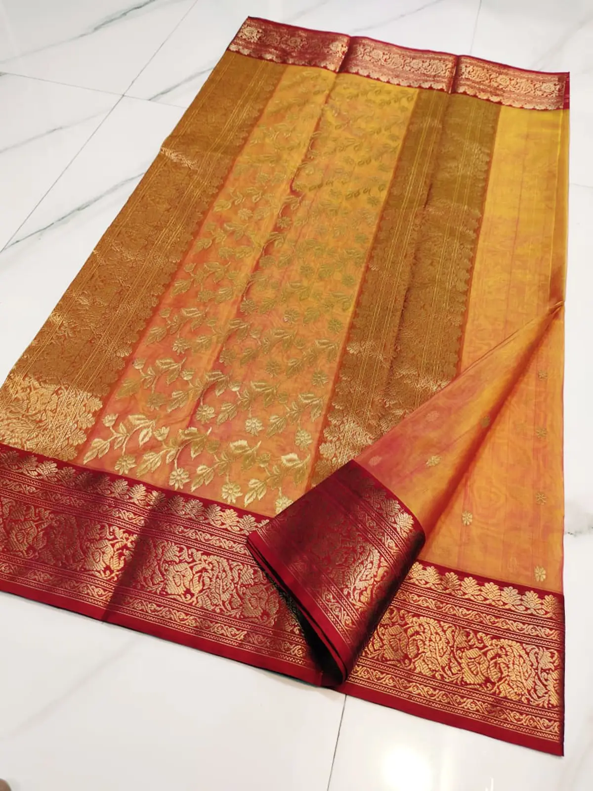 Handwoven Sunset Peach & Ruby Red Sunset Peach and Ruby Red with Opulent Gold Zari Kataan Silk - Authentic Chanderi Silk Saree Chanderi Saree - View 4
