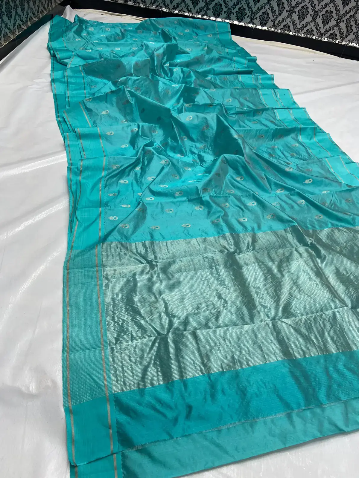 Turquoise Radiance with Sterling Zari Motifs Pattu Silk - Handloom Chanderi Saree