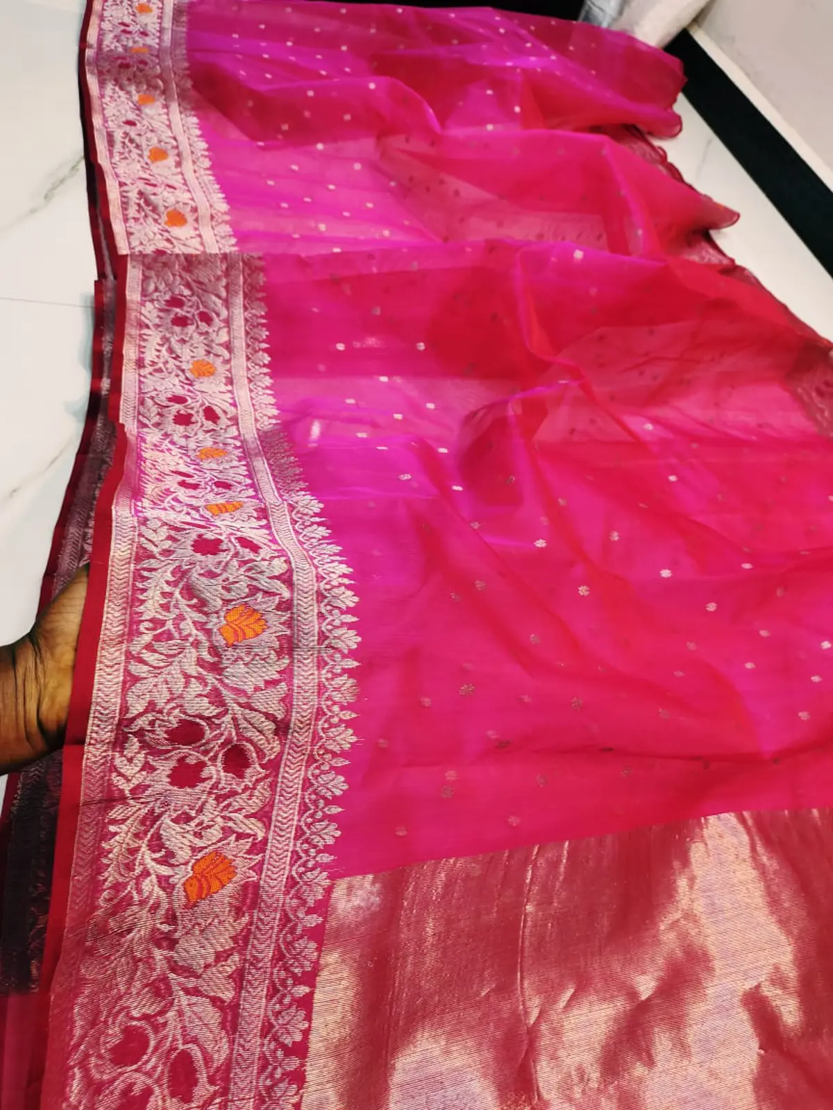 Handwoven Vibrant Fuchsia & Metallic Zari Vibrant Fuchsia with Floral Zari Border Kataan Silk - Authentic Chanderi Silk Saree Chanderi Saree