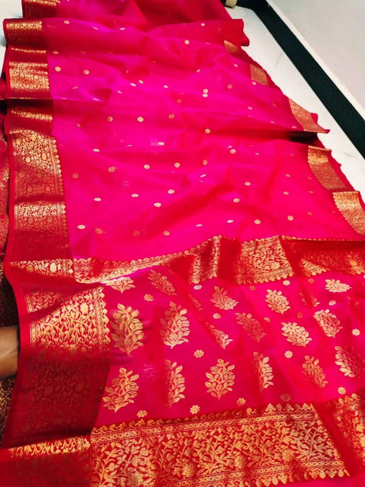 Handwoven Vibrant Fuchsia & Gilded Gold Vibrant Fuchsia with Gilded Zari Motifs Kataan Silk - Authentic Chanderi Silk Saree Chanderi Saree - View 2