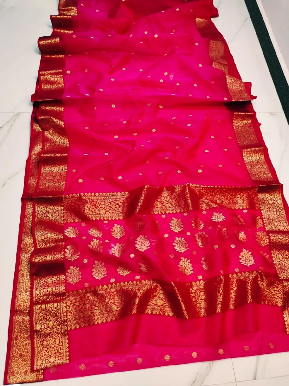 Handwoven Vibrant Fuchsia & Gilded Gold Vibrant Fuchsia with Gilded Zari Motifs Kataan Silk - Authentic Chanderi Silk Saree Chanderi Saree - View 3